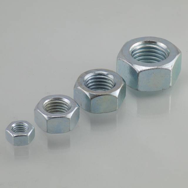Galvanized hexagon nuts in different thread sizes